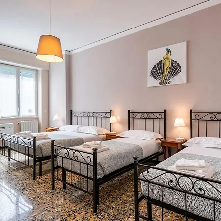 Tozzetti Apartament *