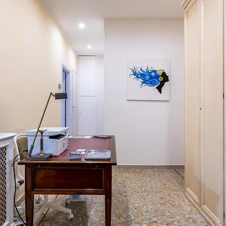 Apartment Tozzetti Florence